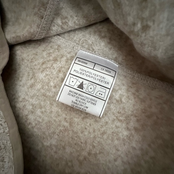 San Francisco Giants Antigua Women's Logo Fortune Quarter-Zip Pullover - Oatmeal - Picture 4 of 5